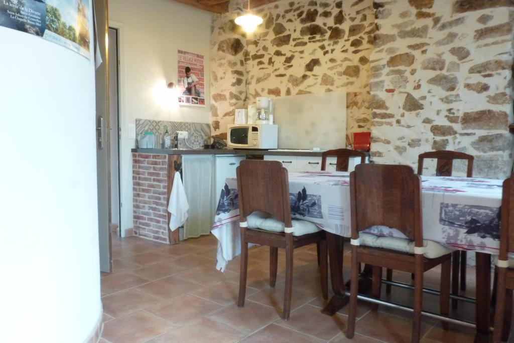 Chambres D'Hotes Le Chateau Rouge Saint-Germain-sur-Moine Luaran gambar