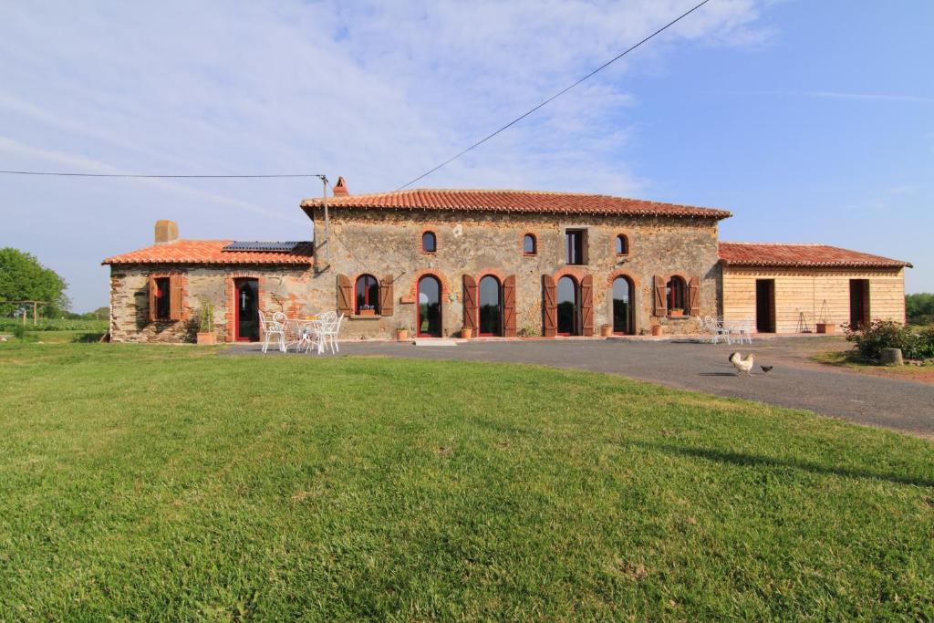 Chambres D'Hotes Le Chateau Rouge Saint-Germain-sur-Moine Luaran gambar